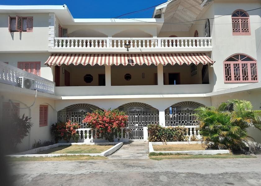 Saint James Montego Bay Facade