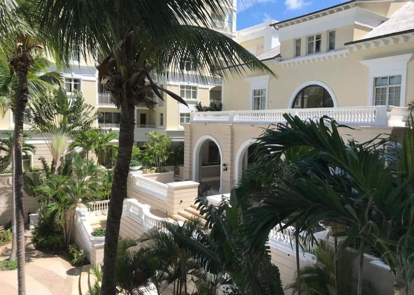 Saint James Montego Bay Exterior Detail