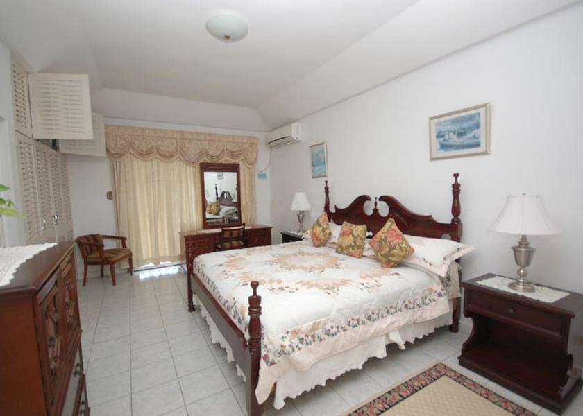Saint Ann Runaway Bay Room