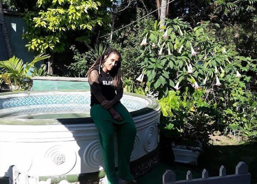 Manchester Mandeville Exterior Detail