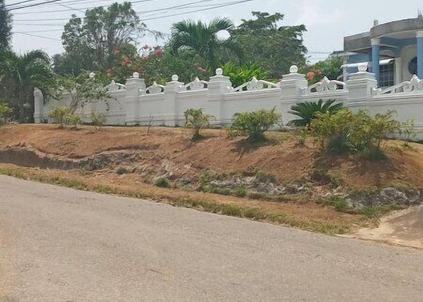 Manchester Mandeville Exterior Detail