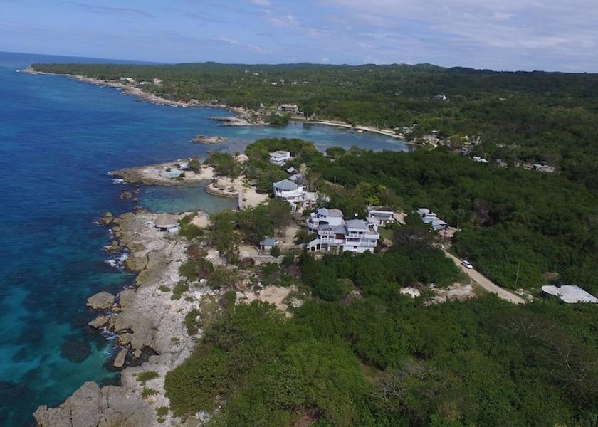 Westmoreland Little Bay Exterior Detail