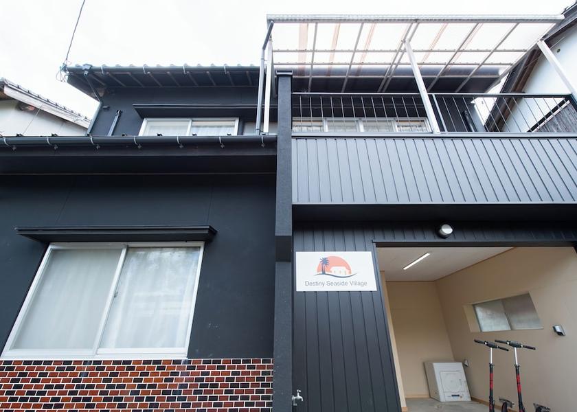 Tottori Sakaiminato Exterior Detail