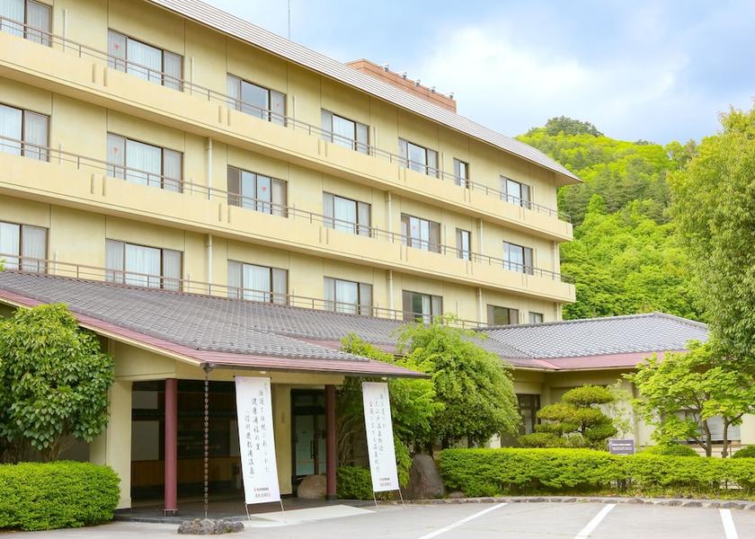 Nagano Ueda Exterior Detail