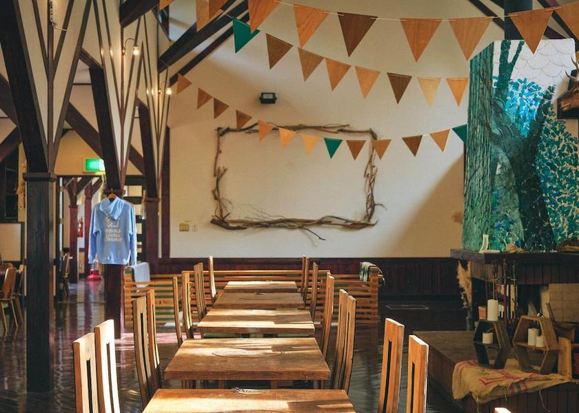 Oita Bungoono Interior Entrance
