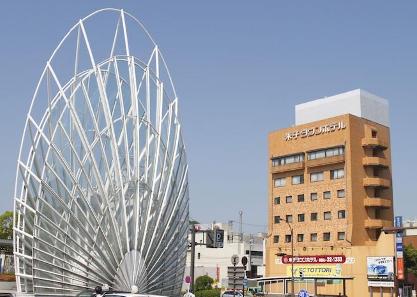 Tottori Yonago Exterior Detail