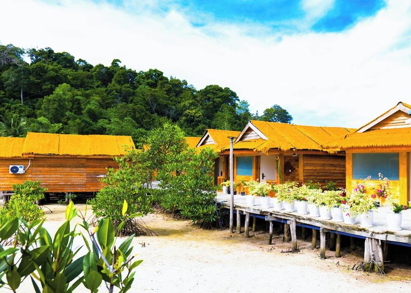 Koh Kong Koh Rong Exterior Detail