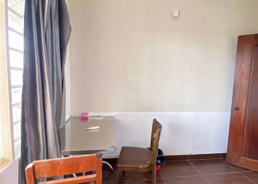 Kandal Phnom Penh Room