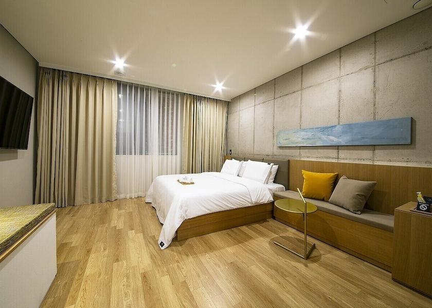 South Gyeongsang Jinju Room