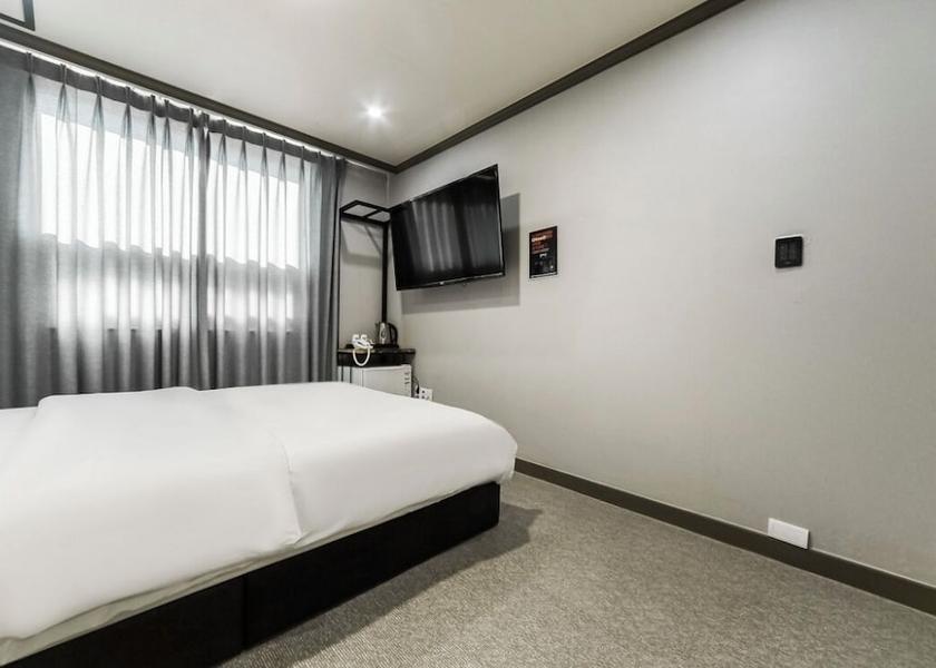 South Gyeongsang Changwon Room