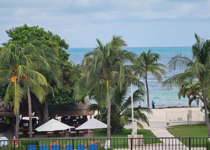 Quintana Roo Cancun Exterior Detail