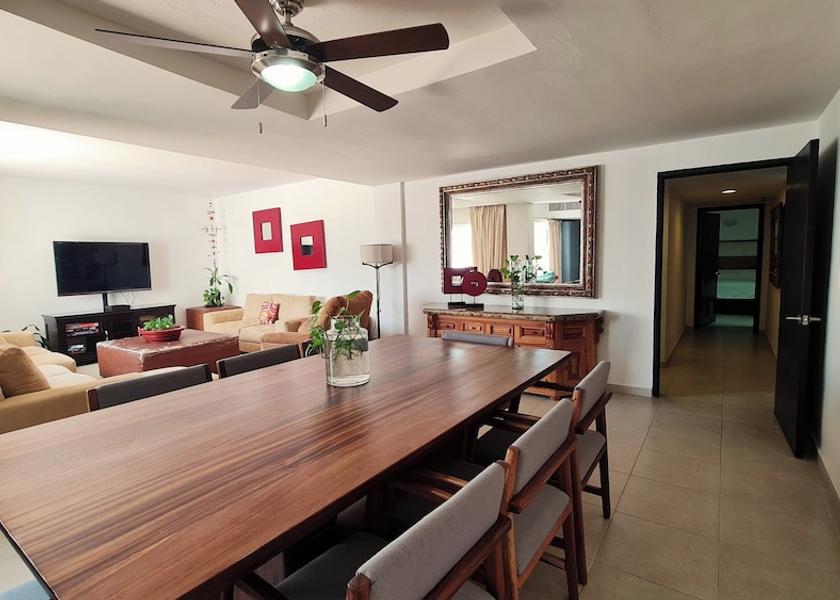 Quintana Roo Cancun Interior Entrance