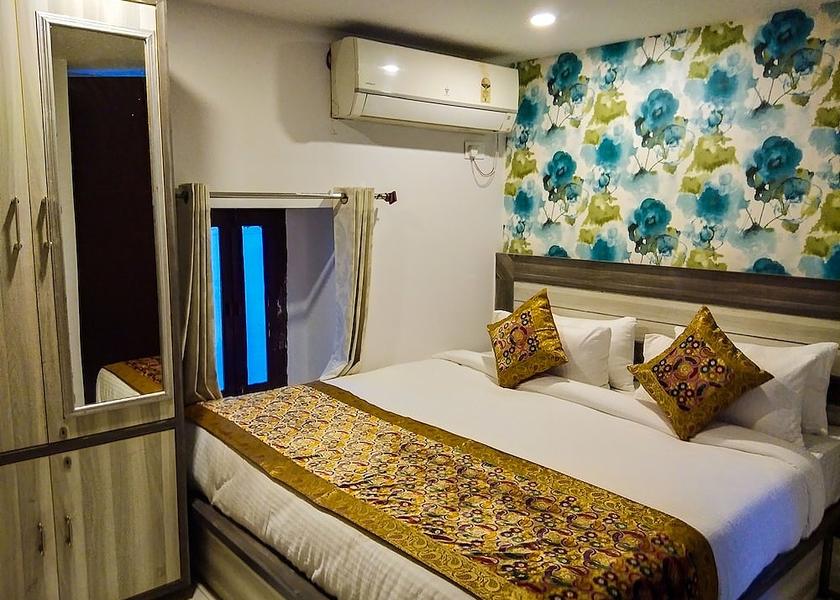 Uttar Pradesh Varanasi Room