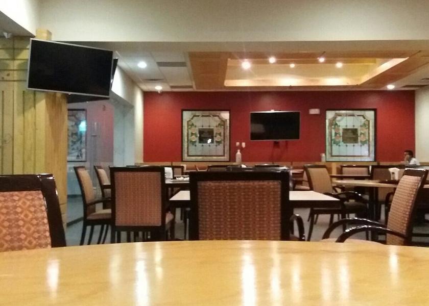 Chihuahua Hidalgo del Parral Breakfast Area