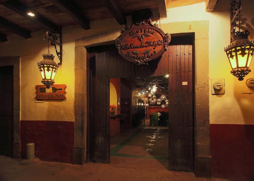 Jalisco Tapalpa Entrance