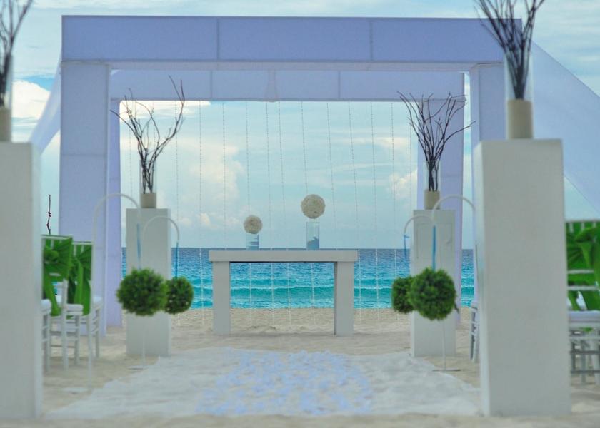 Quintana Roo Akumal Indoor wedding