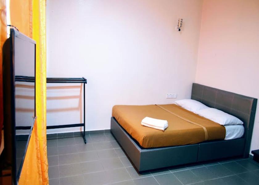 Johor Kota Tinggi Room
