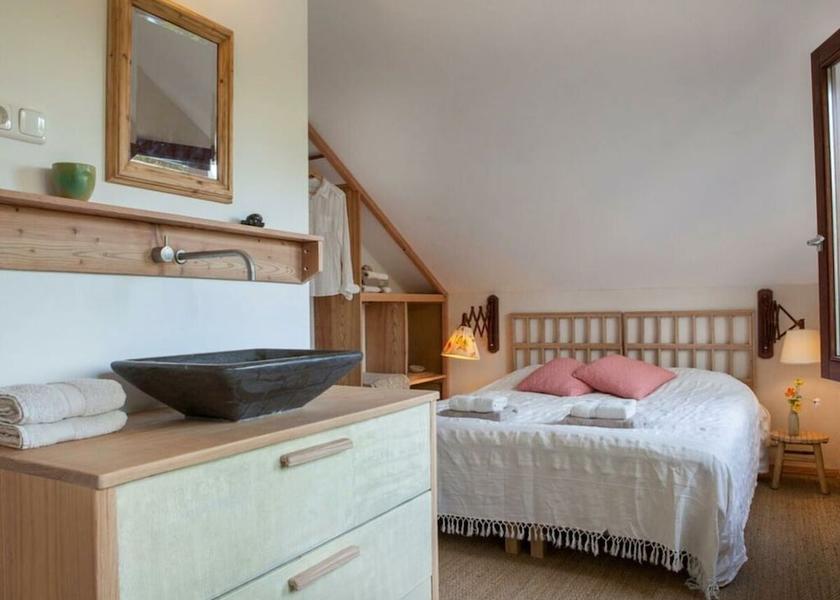 North Holland Schoorl Room