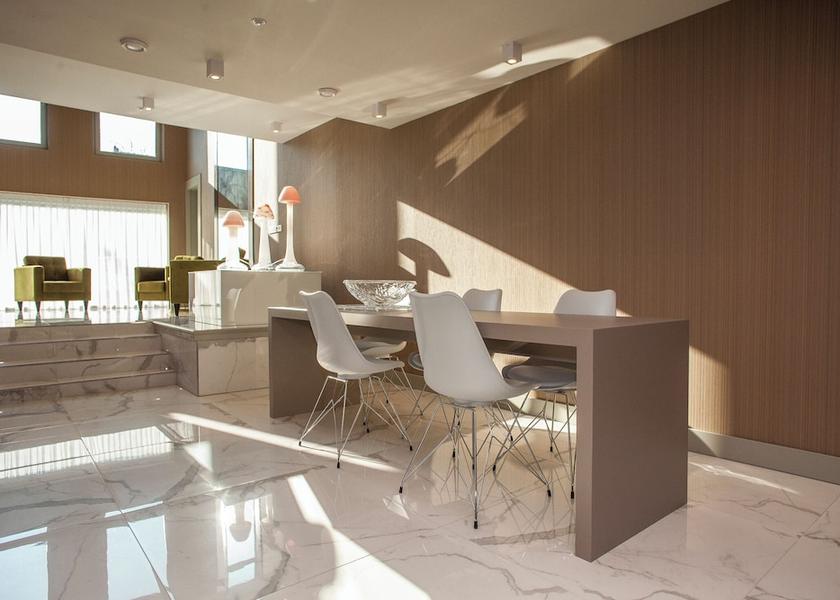 South Holland Rotterdam Reception