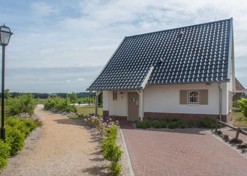 Limburg Arcen Exterior Detail
