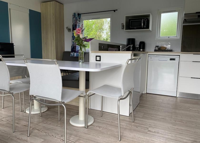 Friesland De Veenhoop Dining Area