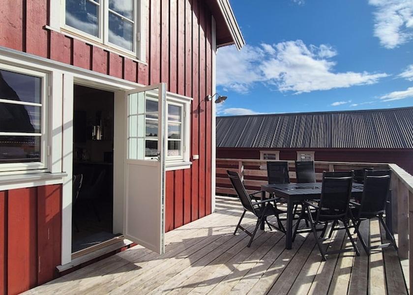 Nordland Moskenes Facade