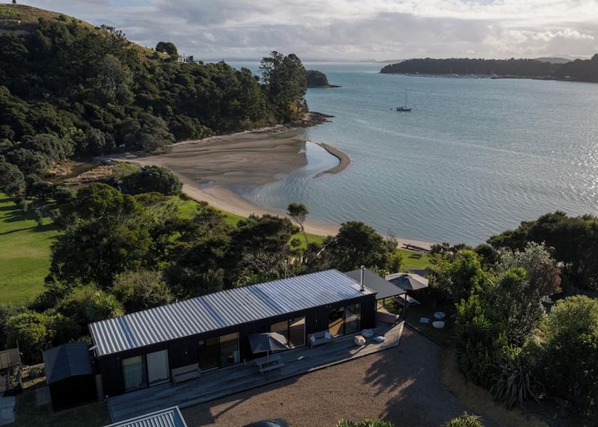 Auckland Region Waiheke Island Room