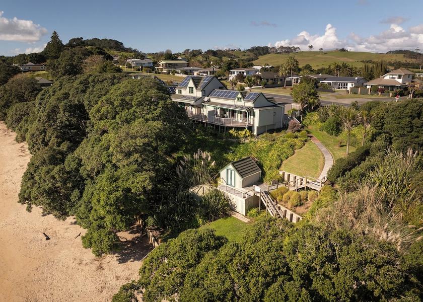 Northland Coopers Beach Exterior Detail