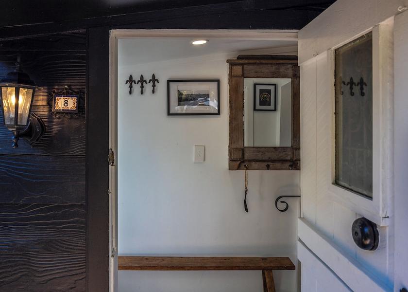 Auckland Region Waiheke Island Interior Entrance