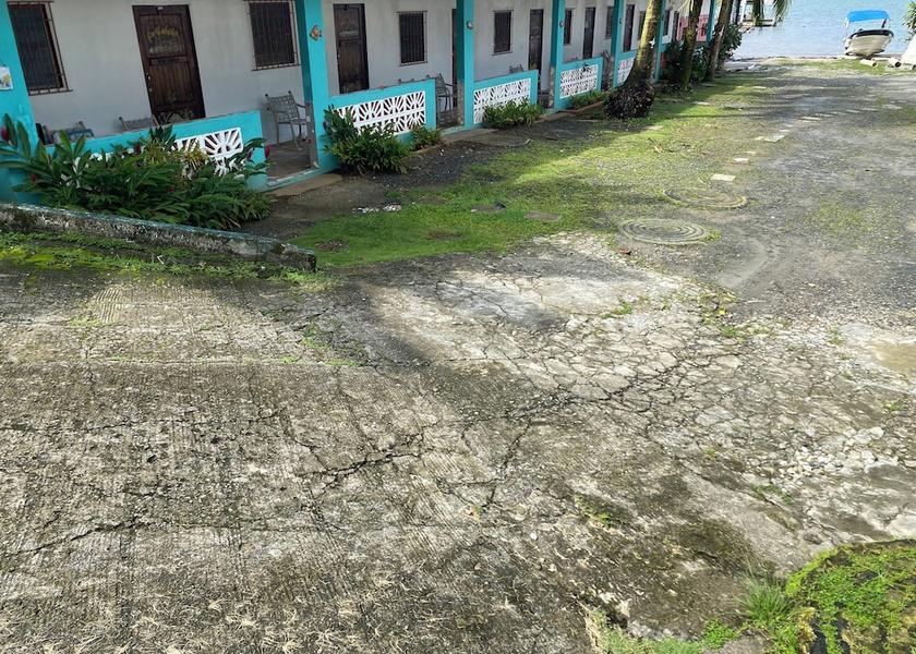 Colon Portobelo Exterior Detail