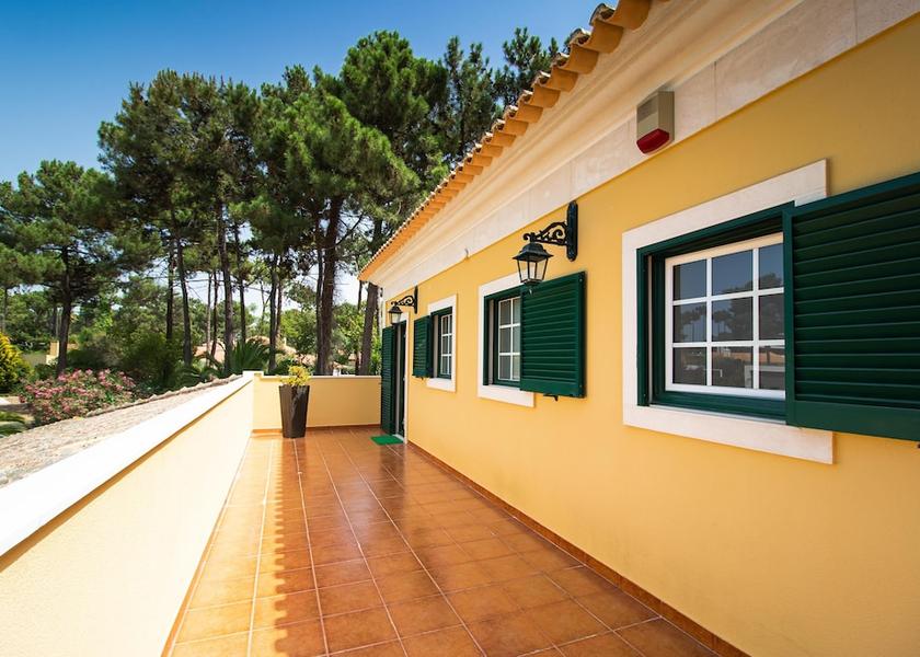 Lisboa Region Almada Exterior Detail