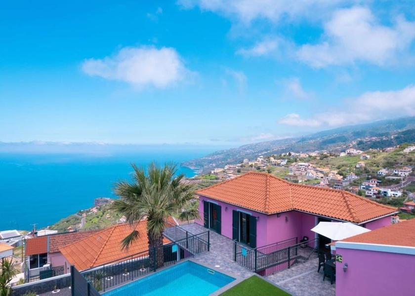 Madeira Ribeira Brava Facade