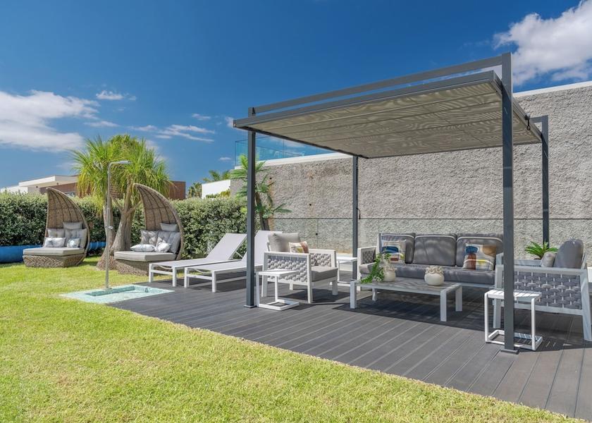 Madeira Funchal Exterior Detail