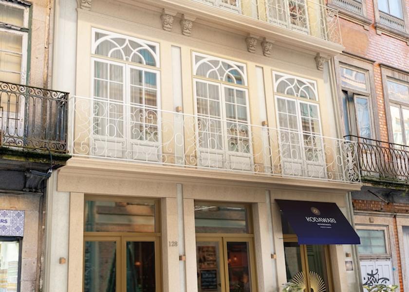 Porto Porto Facade