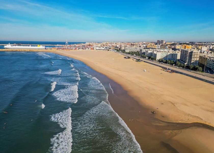 Porto Matosinhos Beach