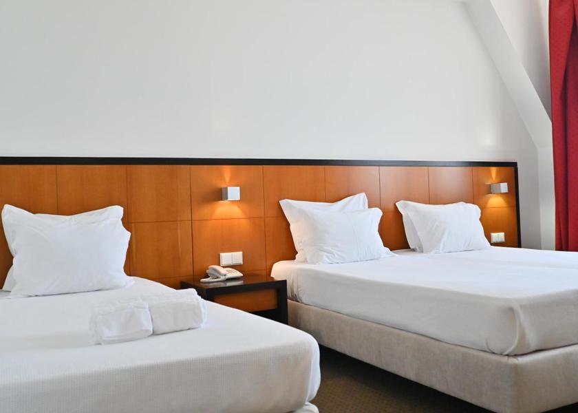 Braga Barcelos Triple Room