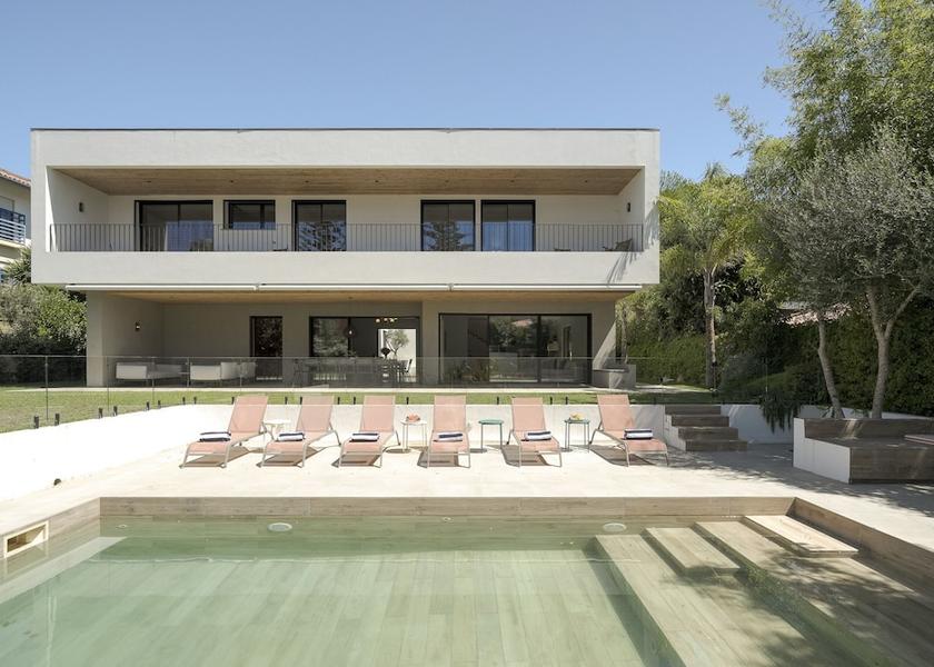 Lisboa Region Cascais Room