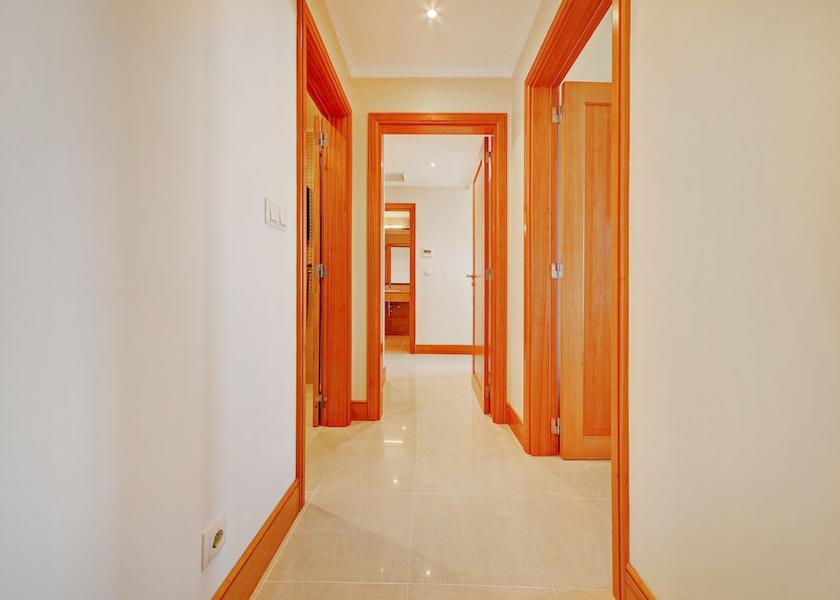Faro Loulé Interior Entrance