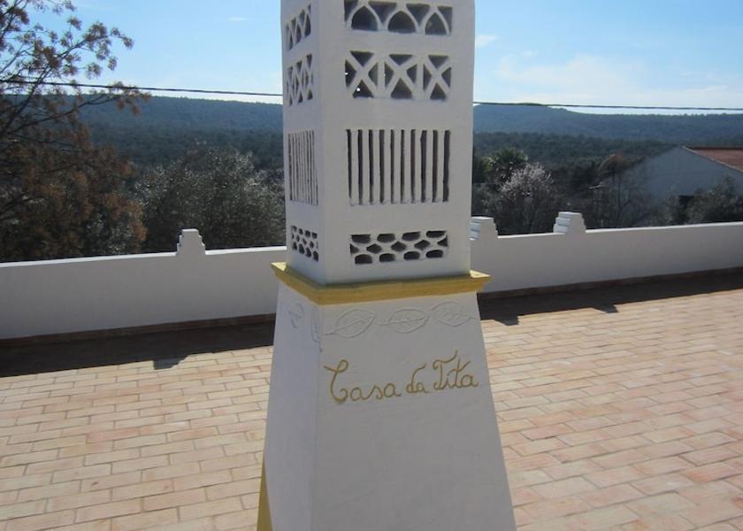 Faro Loulé Exterior Detail