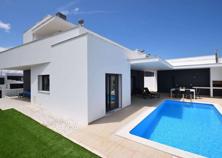 Leiria District Caldas da Rainha Exterior Detail