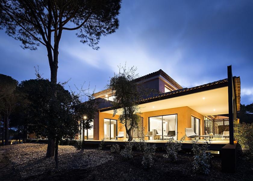 Front of property - evening/night