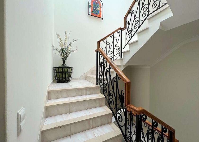 Faro Lagos Interior Entrance
