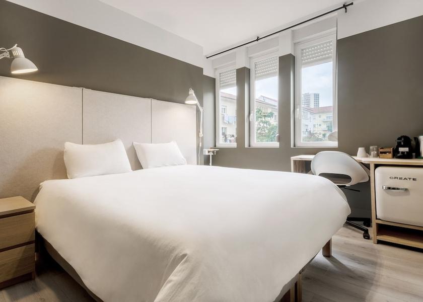 Lisboa Region Cascais Room