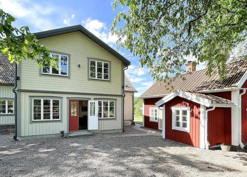 Östergötland County Odeshog Exterior Detail