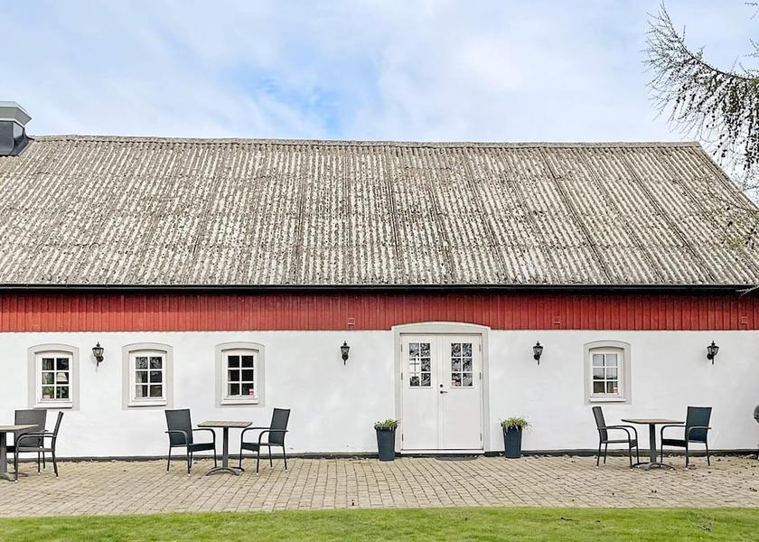 Skåne County Skivarp Exterior Detail