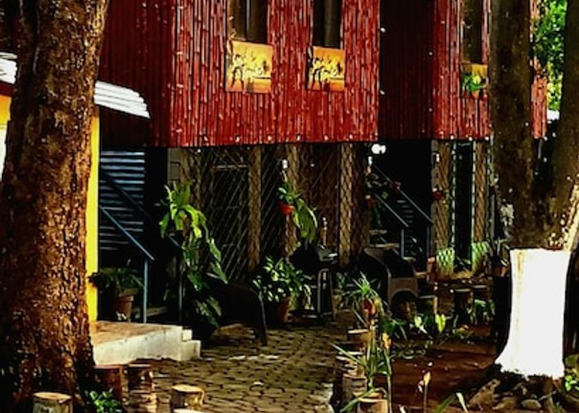 La Libertad Department Tamanique Exterior Detail