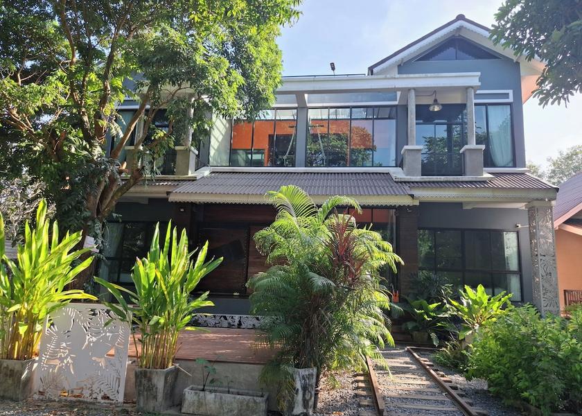 Nakhon Nayok nakhon nayok Facade