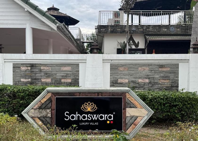 Chonburi Province Bang Lamung Exterior Detail
