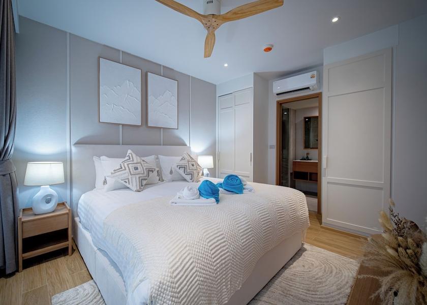 Phuket Choeng Thale Room