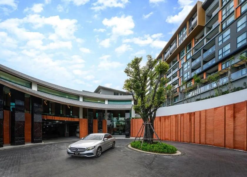 Phuket Choeng Thale Entrance